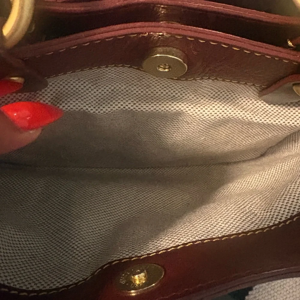 Dooney & Bourke large zip Barlow (Bordeaux) - Picture 8 of 8